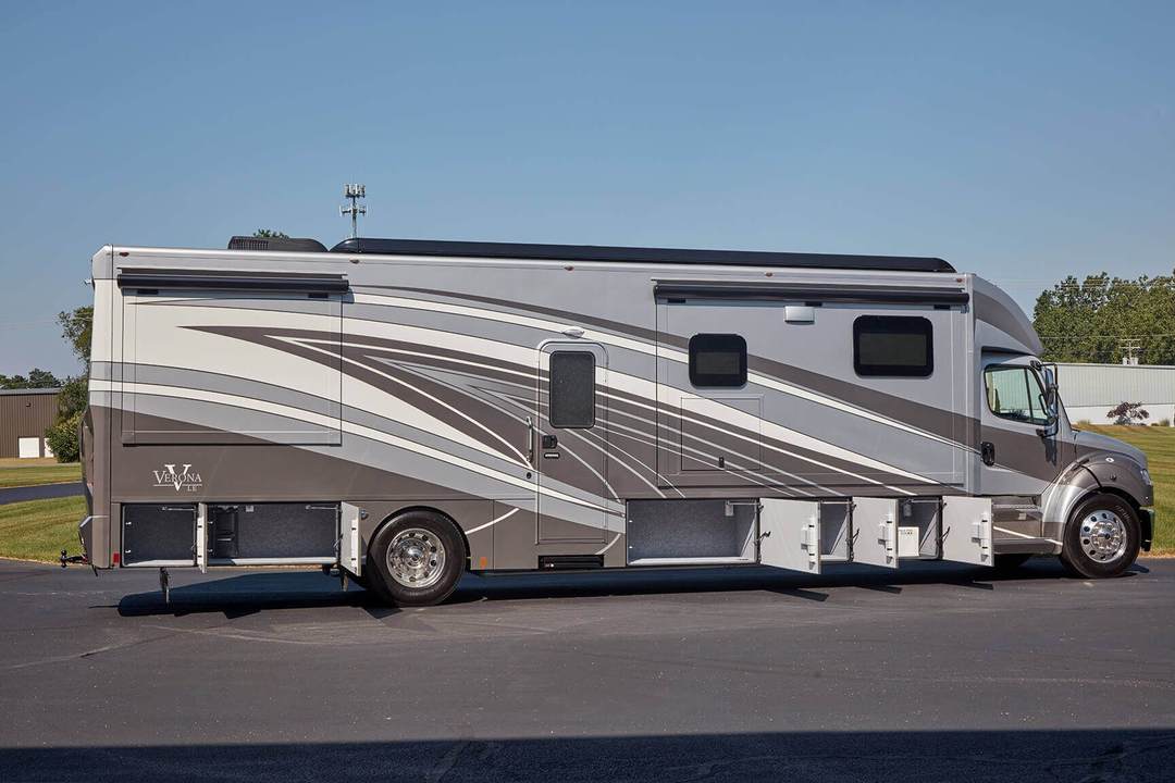 2018 Renegade Verona LE 40LRB Affordable Luxury Edition! for Sale in