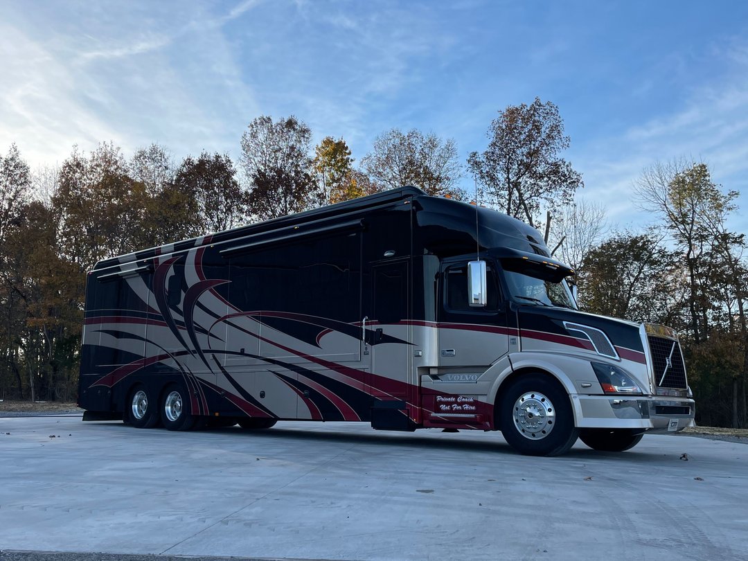 2012 Renegade Ikon 45' 500HP Quad Slide for Sale in PADUCAH, KY