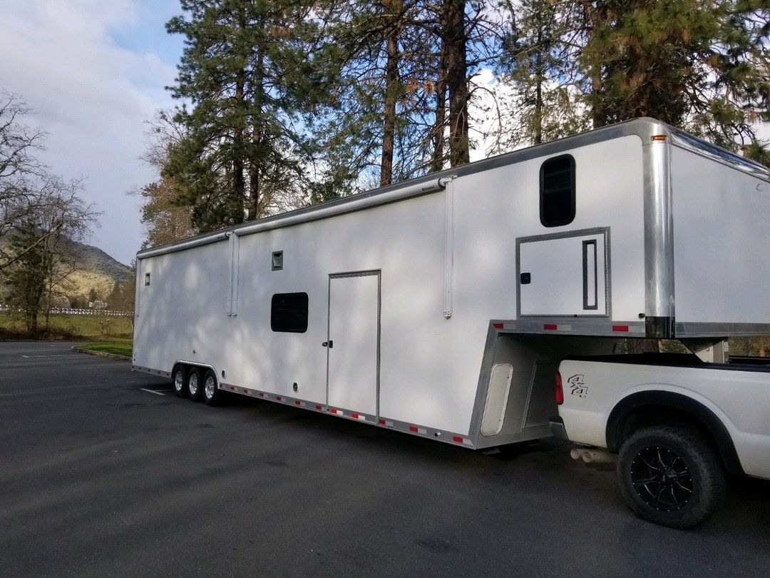 2005 Optima Stacker Race Trailer With living quarters for Sale in