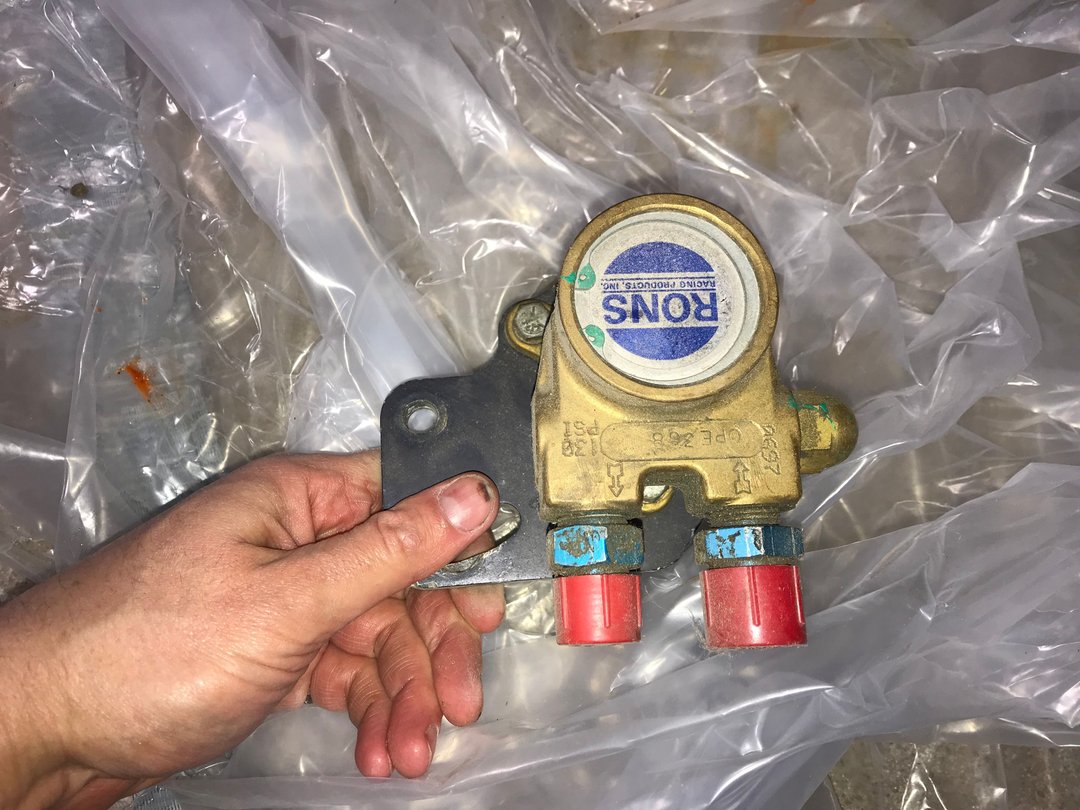 Complete SBC Race motor with Braswell carb and pumps for Sale in