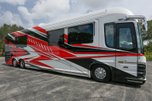 2022 Newell P50 TRIPLE BUNK Quad Slide Bath and Half 605HP 