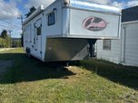 30ft Vending Trailer with Living Quarters   for sale $15,000 