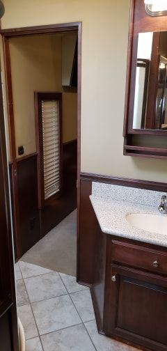 2009 Renegade 45' 3-Slide Motorhome/Toterhome