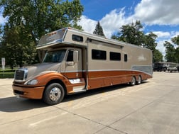 2-Owner 2006 Renegade Classic 45' Only 76,000 Miles!!