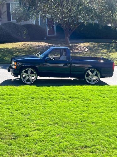 1988 Chevrolet Silverado  for Sale $18,995 