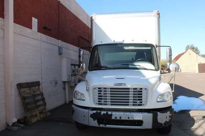 2020 freightliner x12 m2 26 ft box,cummings 84000  for sale $76,000 