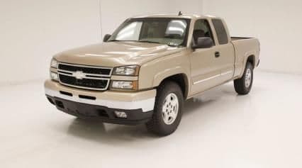 2006 Chevrolet Silverado  for Sale $25,500 