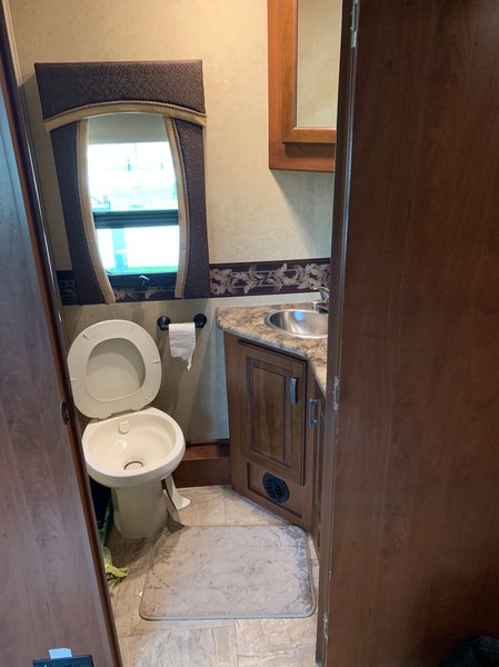 2014 Jayco Seneca 37RB for Sale $136,000