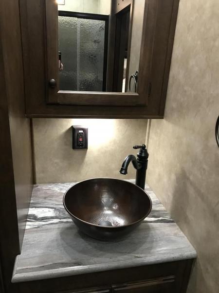 2018 Sundowner Trailers 46ft Silver Toy Hauler for Sale $70,155