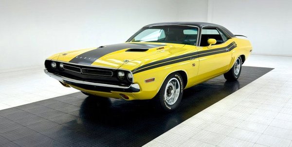 1971 Dodge Challenger R/T Hardtop  for Sale $79,900 