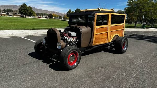 1929 Ford Woodie