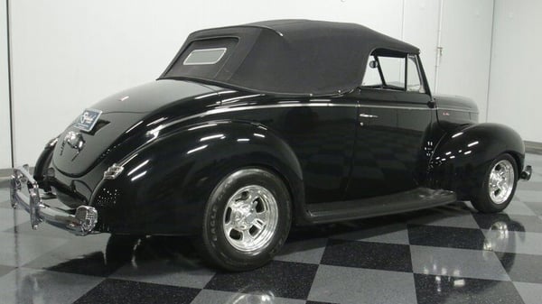 1940 Ford Deluxe Convertible  for Sale $103,995 