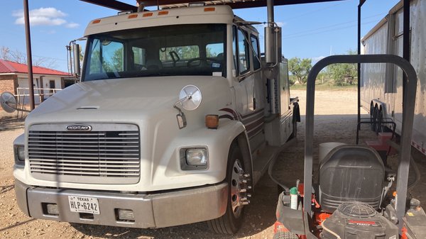 97 FL60 Stretch Cab with great hauler bed.    for Sale $27,500 