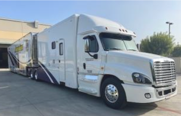 2014 Showhauler Cascadia Slide Out Toterhome,  