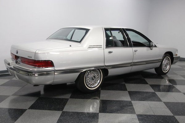 1992 Buick Roadmaster for Sale $9,995