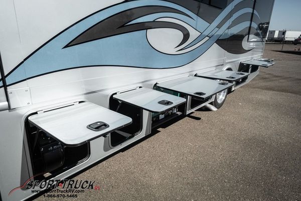 2021 NeXus RV Wraith Super 32W