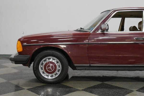 1983 Mercedes-Benz 240D for Sale $18,995