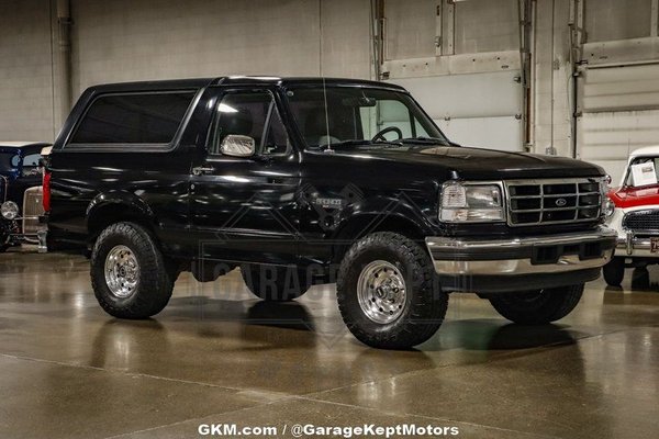 1995 Ford Bronco XLT  for Sale $24,900 