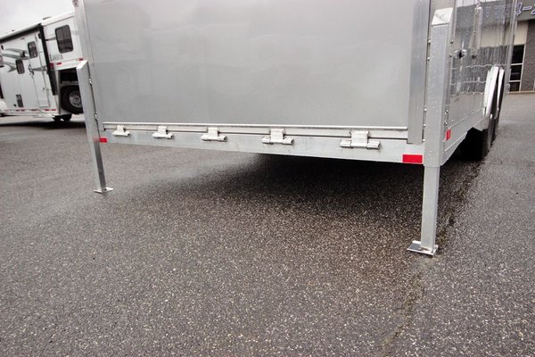 2021 NEO Trailers NCBS 22ft. Aluminum w/5,200lb. Axles Enclo