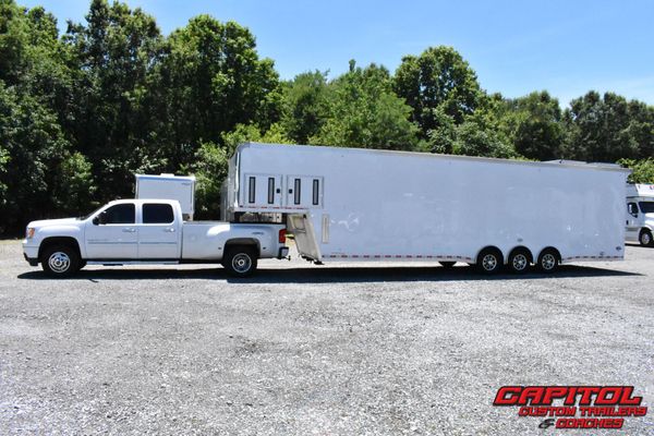 2020 UNITED SUPER HAULER 40' DIRT LATE MODEL HAULER for Sale in