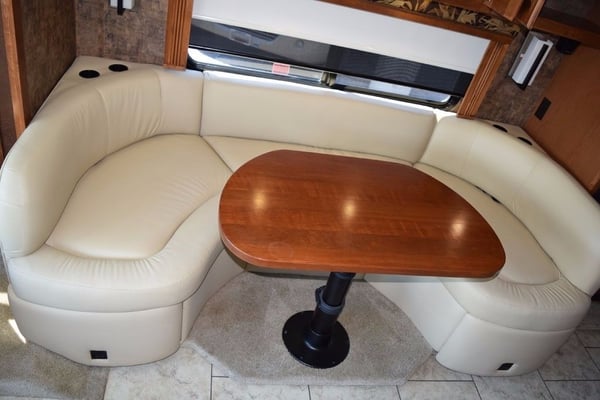 2012 Tiffin Motorhomes Allegro Breeze  for Sale $44,500 