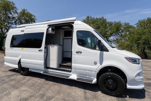 NEW 2025 OGV Luxury Coach • V-RV • AWD • 2TBA