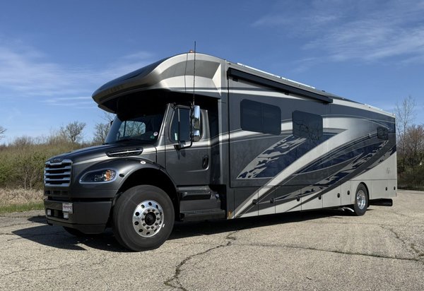 USED 2025 Renegade Verona 40VBH