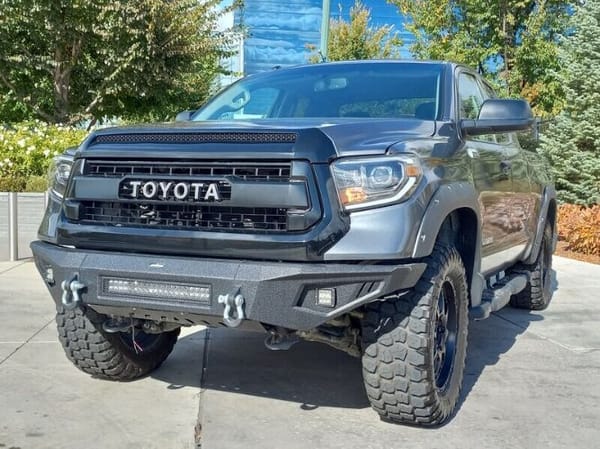 2014 Toyota Tundra  for Sale $32,995 