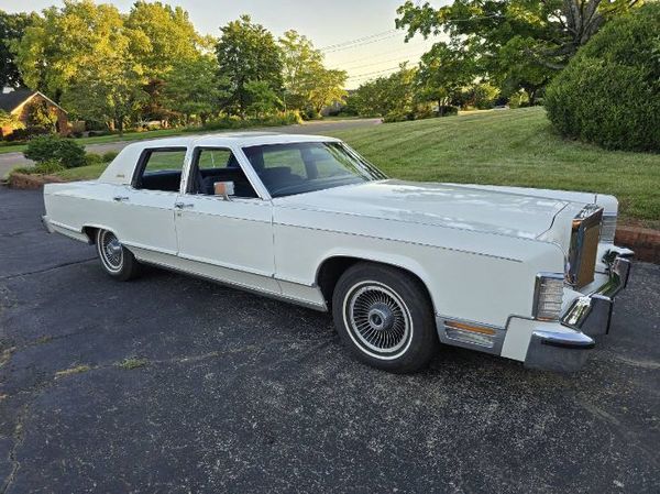 1979 Lincoln Continental  for Sale $9,995 