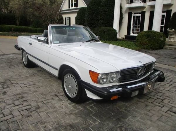1987 Mercedes Benz 560 SL  for Sale $97,995 