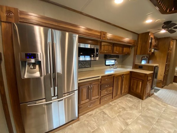 2015 Haulmark Edge for Sale $279,900
