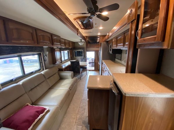 2015 HAULMARK 4 SLIDE for Sale $279,900