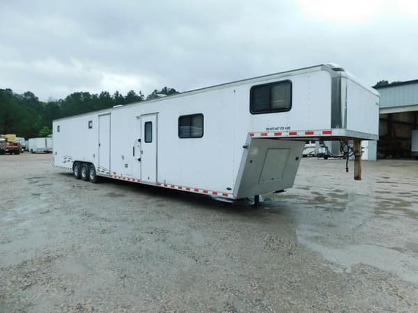 2008 Pace American Shadow GT 48' with Full Living Quart