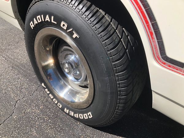 1985 Chevrolet Monte Carlo for Sale $13,500