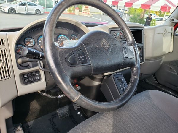 Freightliner 4x4 Quad Cab - automatic trans - low miles