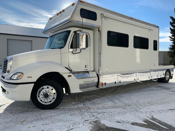 2006 Renegade Columbia Freightliner for Sale $107,500