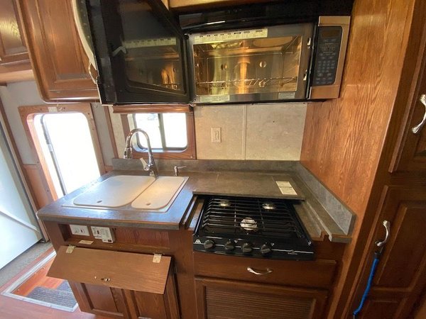 2007 Showhauler 2 Slide for Sale $159,900