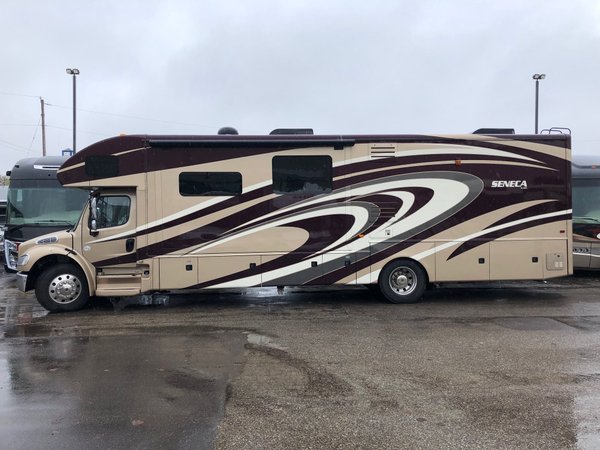 2014 Jayco Seneca 37TS Super C Motorhome