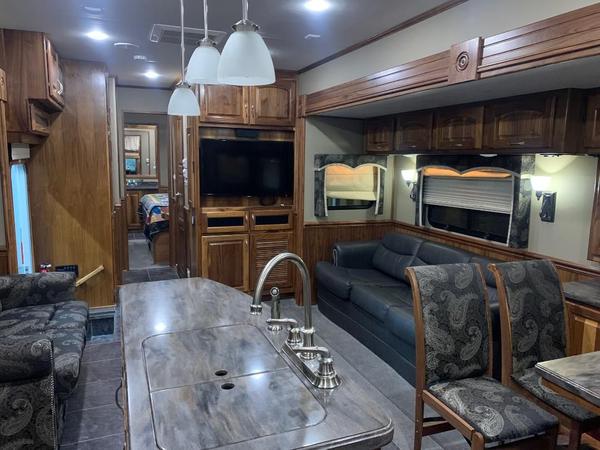 2015 Haulmark 4504HB for Sale $389,000