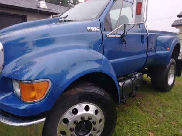 2006 FORD F650 SUPERDUTY 53000 miles  