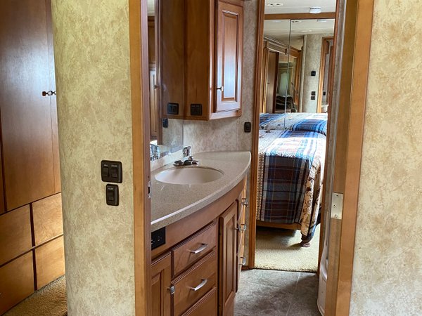 Winnebago Journey 40t for Sale $129,500