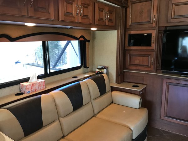 2013 Fleetwood Discovery 40X for Sale $142,500