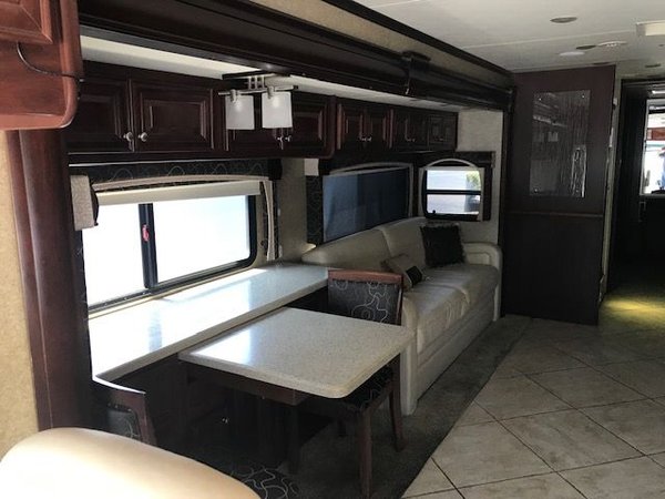 2013 Tuscany XTE 36MQ for Sale $139,000