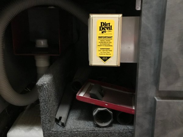 2007 60 SERIES DETROIT  43’ Motor coach for Sale $130