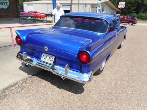 1957 Ford Custom 