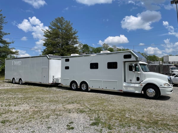 2005 Ultracomp Toterhome & Liftgate  for Sale $265,000 