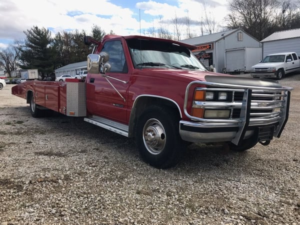 88 1 ton Chevy hauler 454 19’bed with winch and wheel lift  for Sale $13,500 