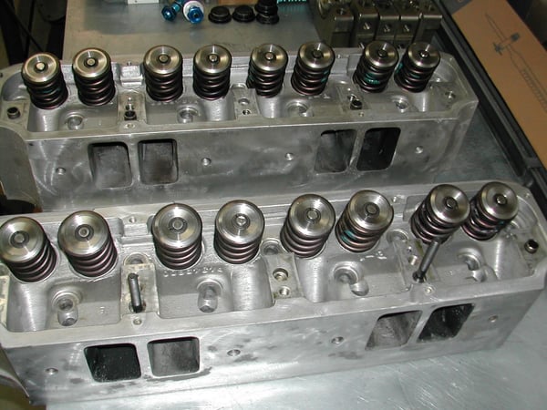 Mopar Codge Plymouth Chrysler B1 Cylinder Heads