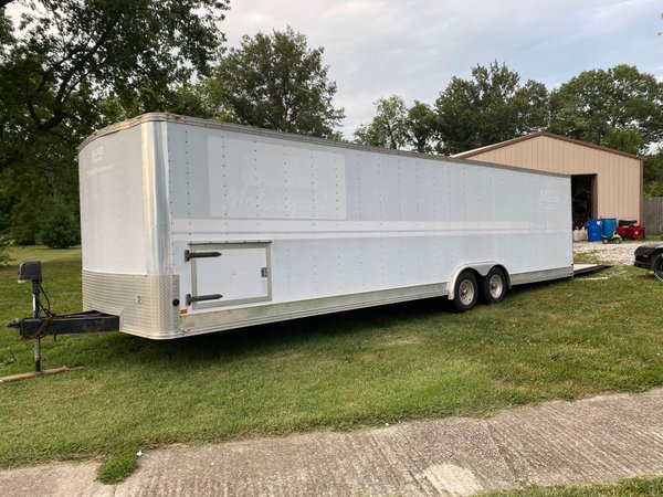 2001 30 FT. ENCLOSED TRAILER- SELLING CHEAP!!   for Sale $6,900 