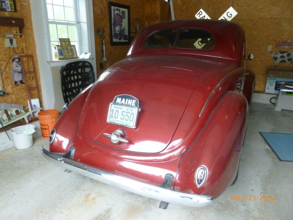 BEAUTIFUL 1938 FORD 5 WINDOW COUPE